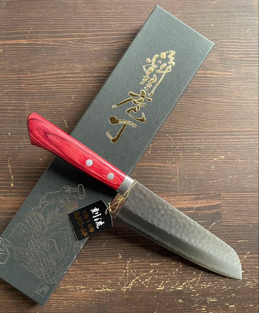 増谷刃物 三徳包丁VG10ステンレス積層槌目 刻流 口金有レッド柄 アウトレット