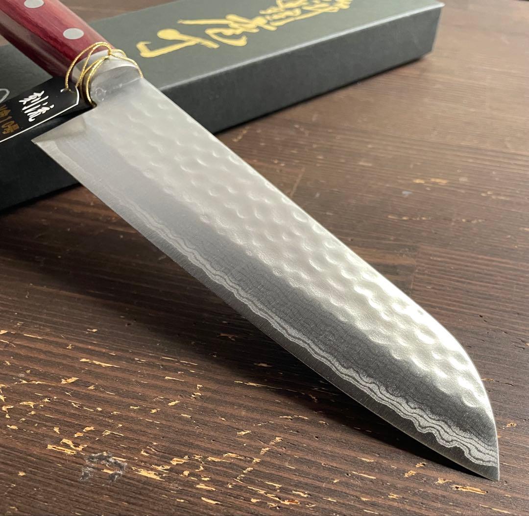 増谷刃物 三徳包丁VG10ステンレス積層槌目 刻流 口金有レッド柄 アウトレット