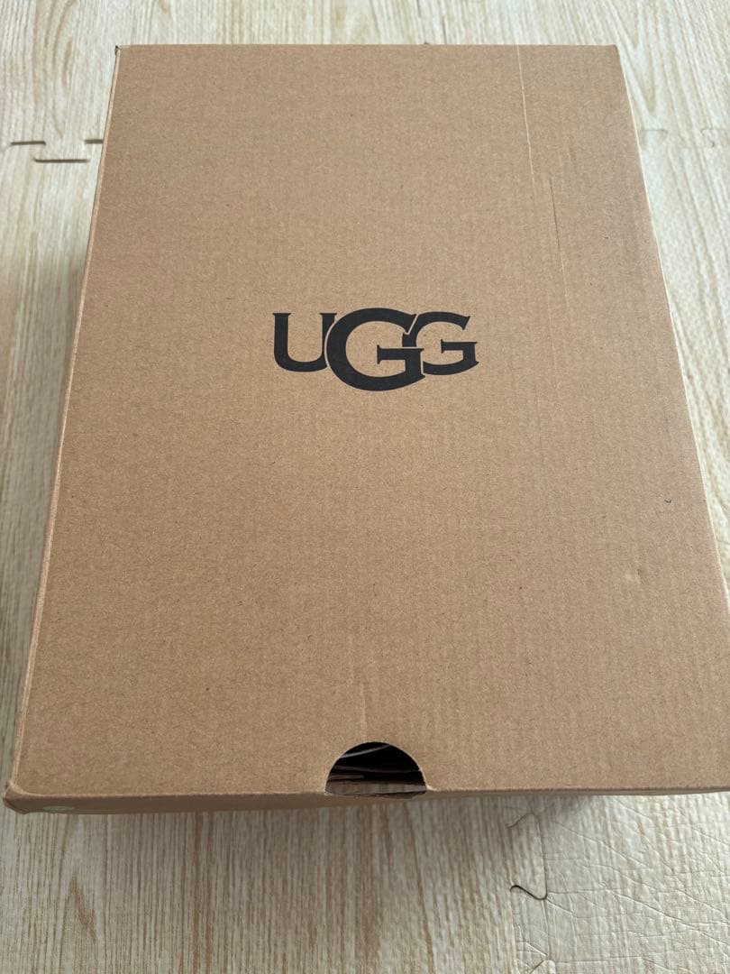 UGG モコモコ サンダル キラキラ