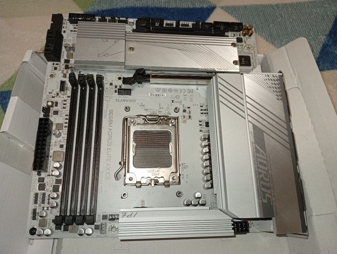 B650M AORUS ELITE AX ICE マザーボード