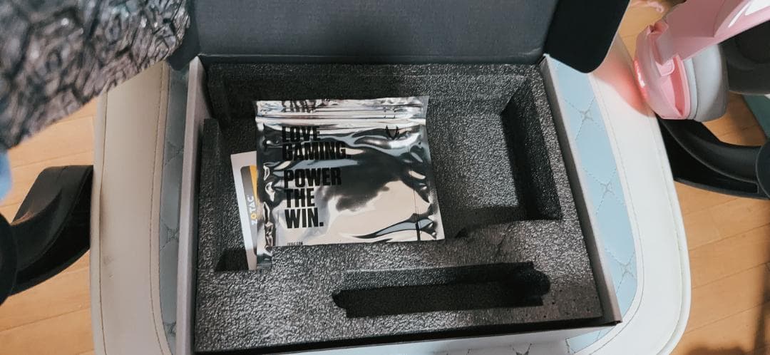 ZOTAC GAMING RTX 4060Ti グラフィックボード 8GB