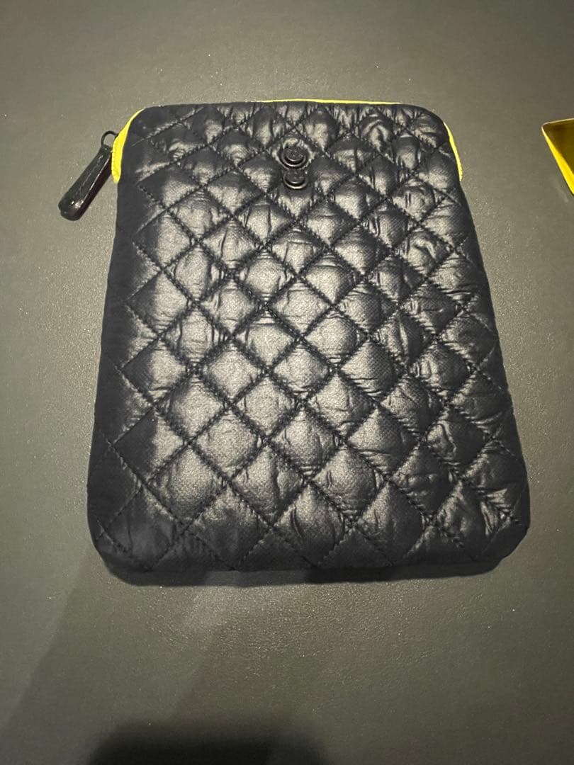 超美品 iPad A16 Wi-Fi 128GB イエローMZ WALLACE