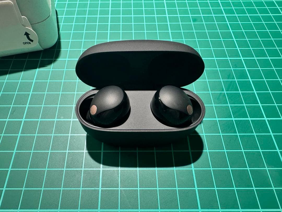 美品　WF-1000XM5 SONY ブラック　ノイズキャンセリング