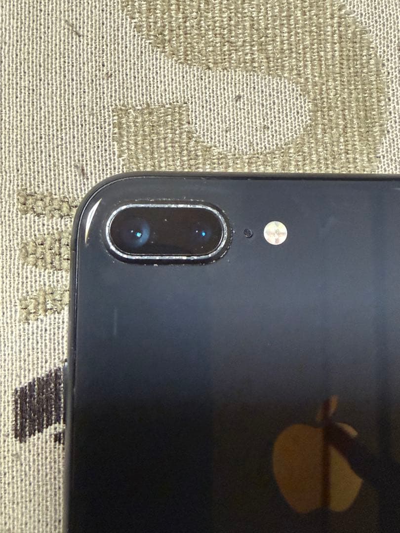 iPhone 8Plus 匿名発送　64G 最大充電容量77%