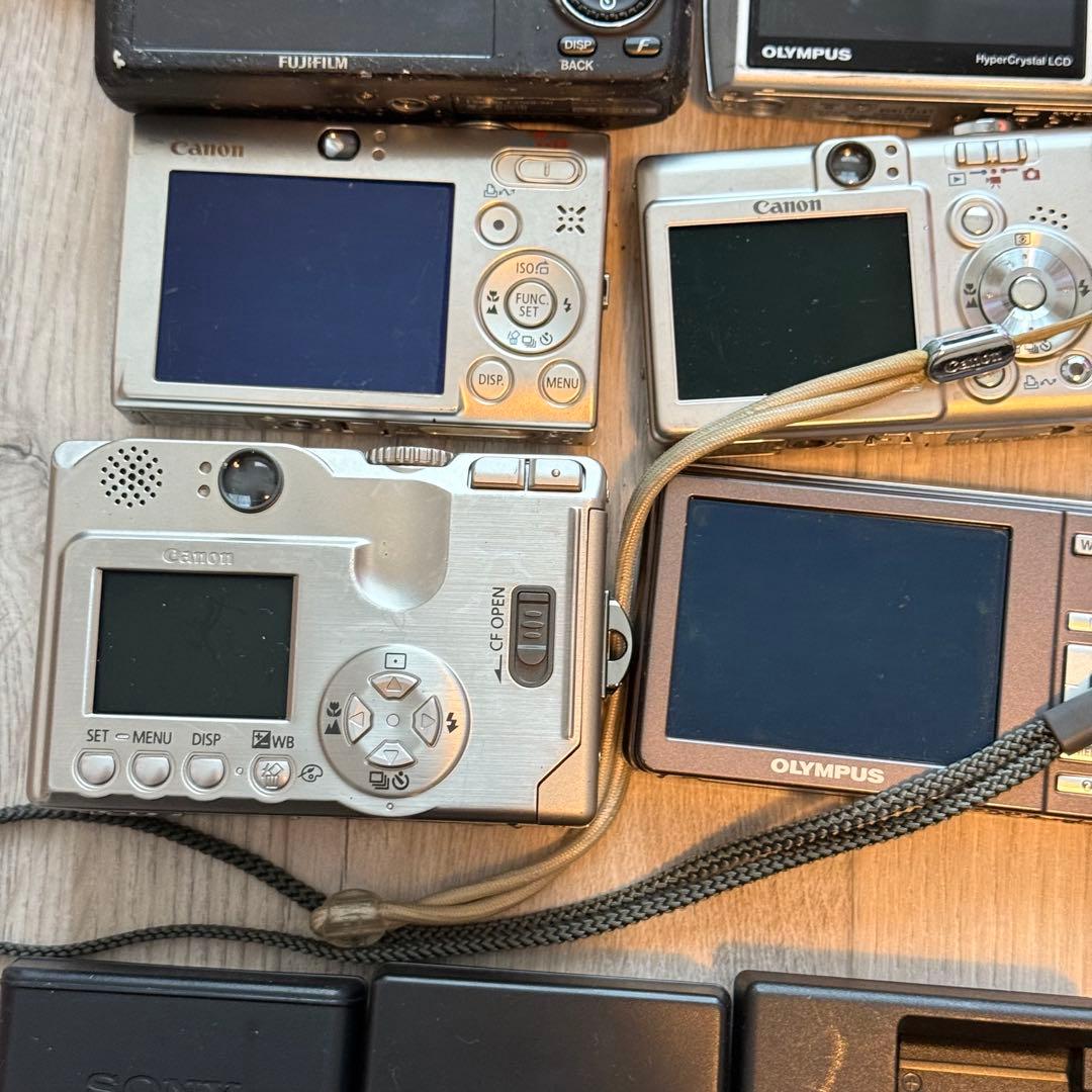 デジタルカメラ　等　まとめ売り