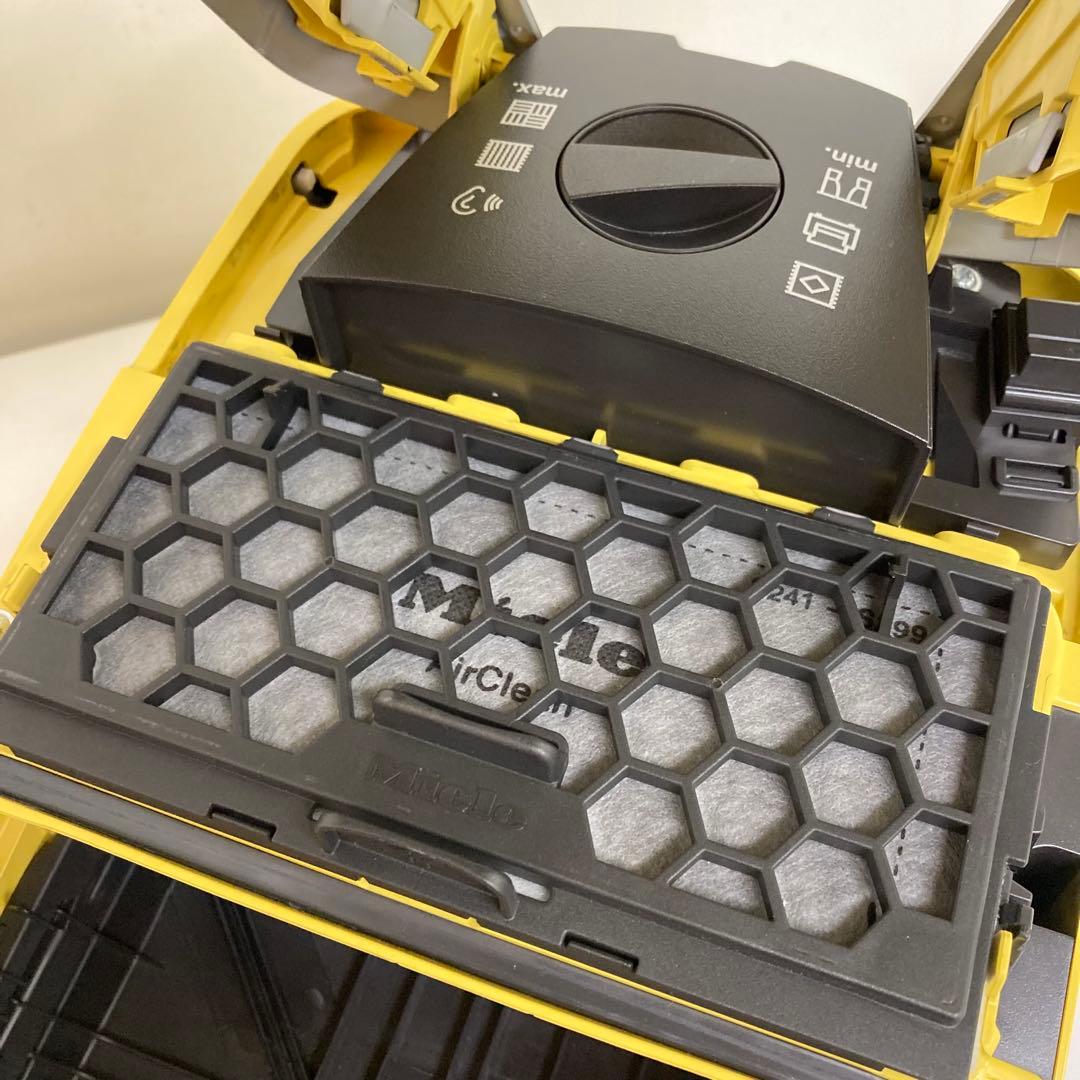 A94-2 Miele ミーレ 掃除機 Compact C2 SDAO0