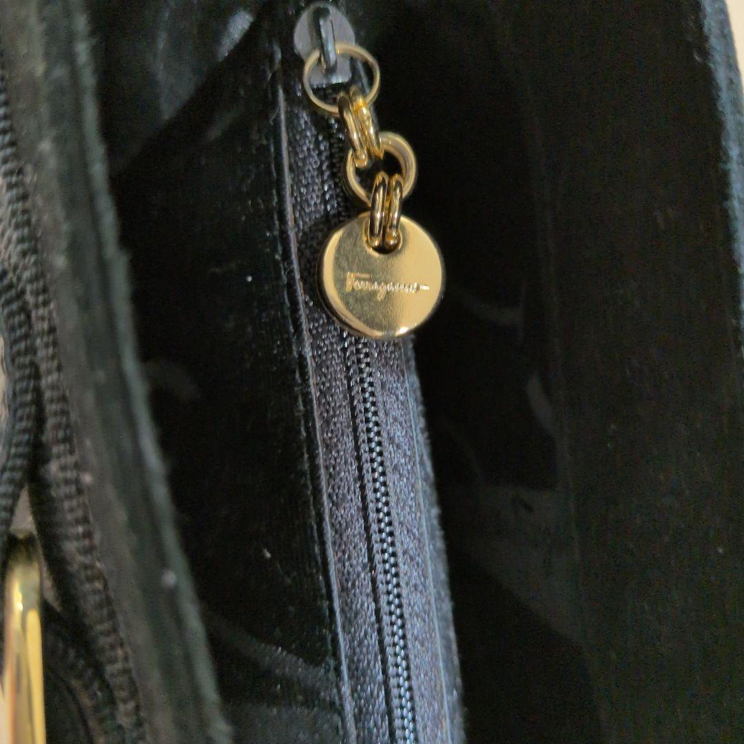 専用サルヴァトーレフェラガモ　レディースバッグ　ヴァラ　バックスキン