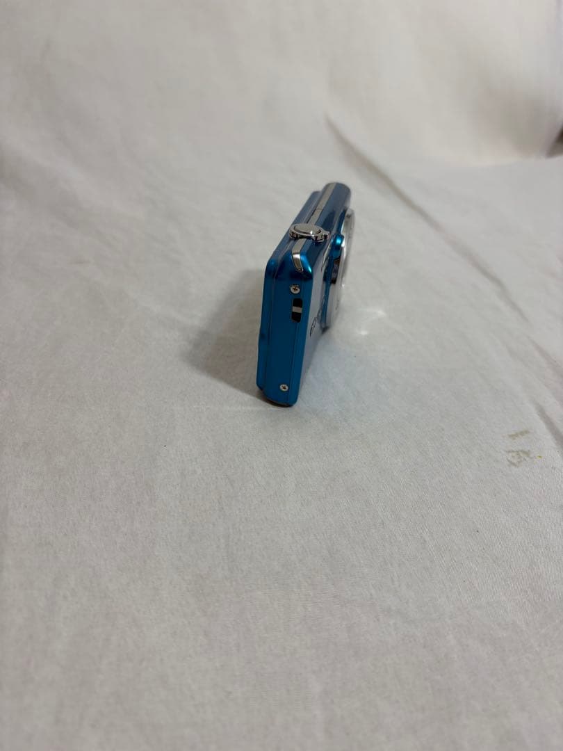 CASIO　デジカメ　EX-ZS25ブルーコンパクトデジタルカメラ EXILIM