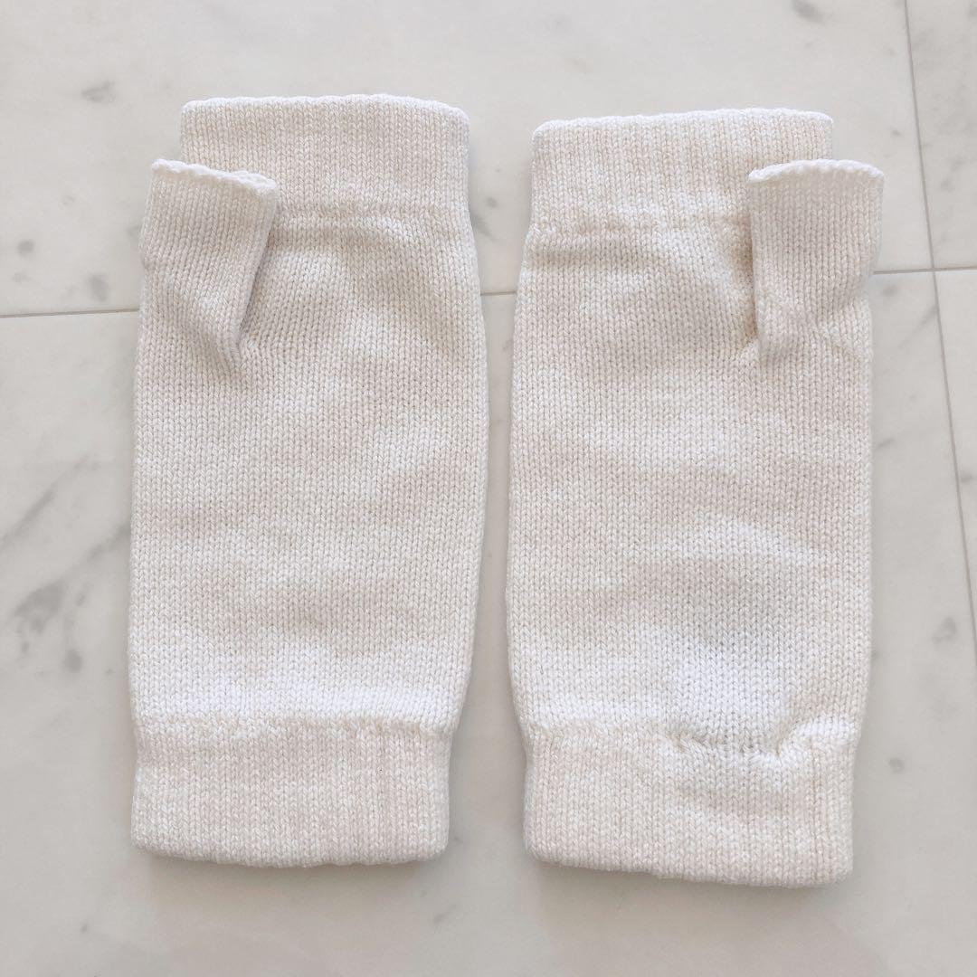 極美品　Johnstons of Elgin カシミヤフィンガーレスグローブ　白