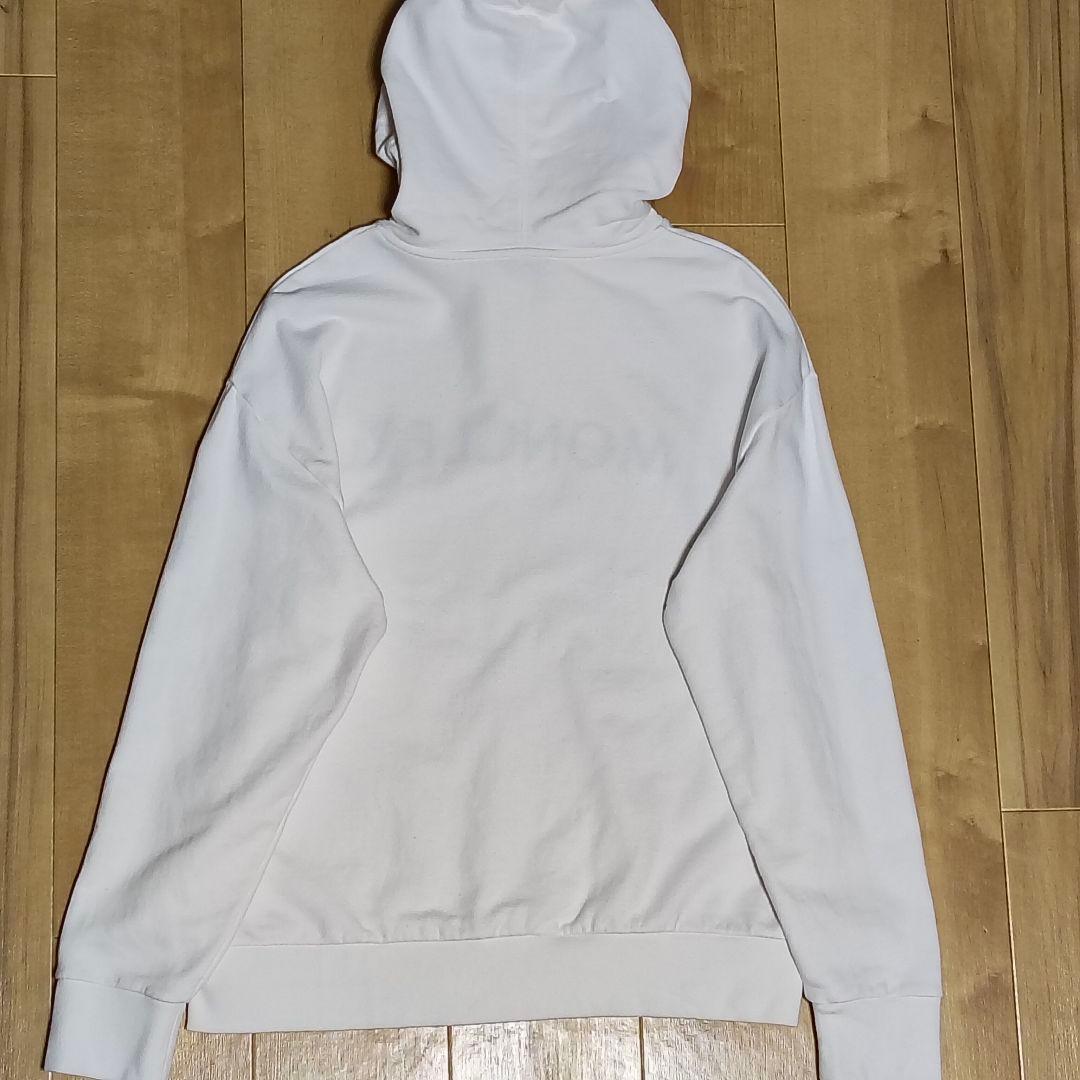 MONCLER　23aw　パーカー　ホワイト　Ｓ