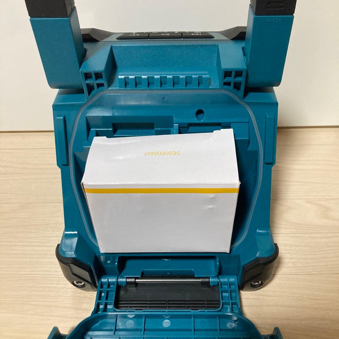 Makita MR200ワイヤレススピーカー　伝票元箱に貼って出荷