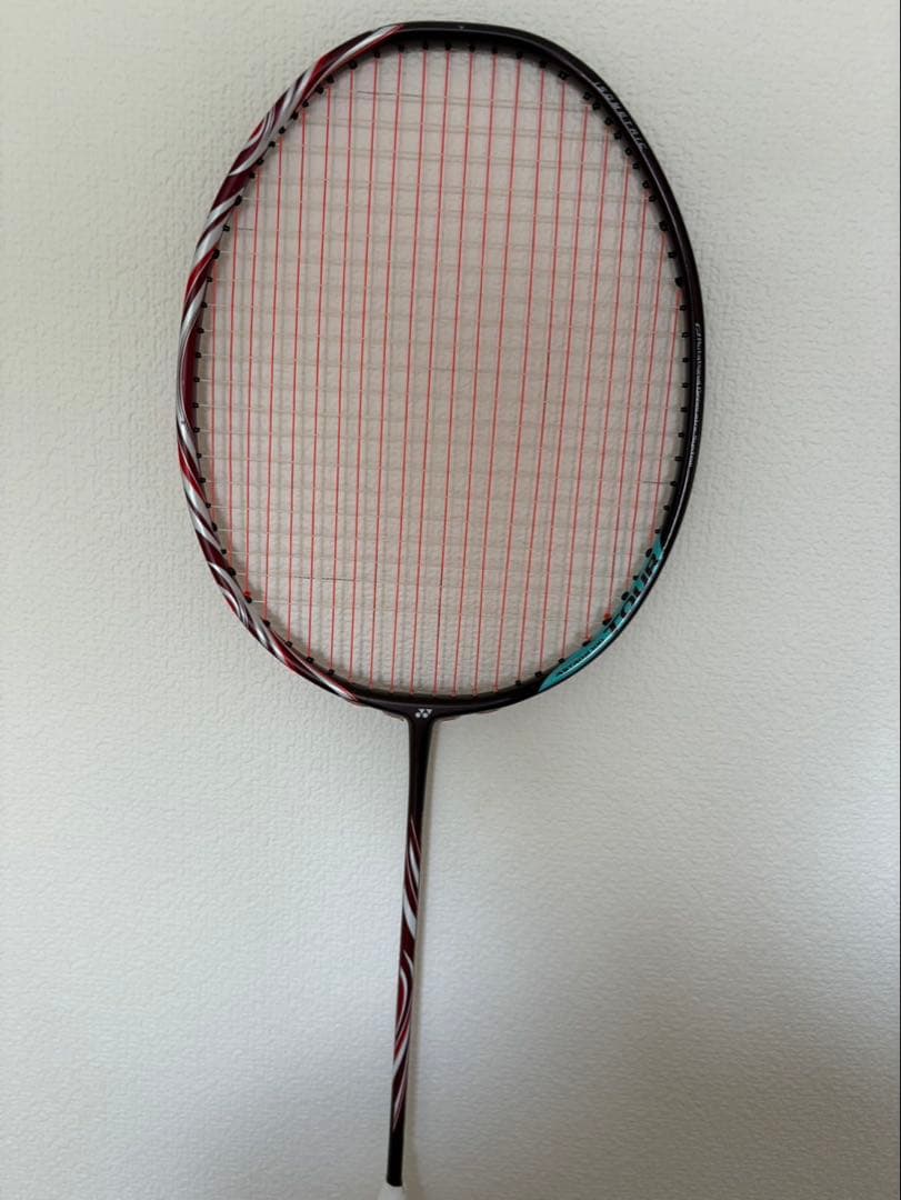 バドミントンラケット アストロクス100zz tour