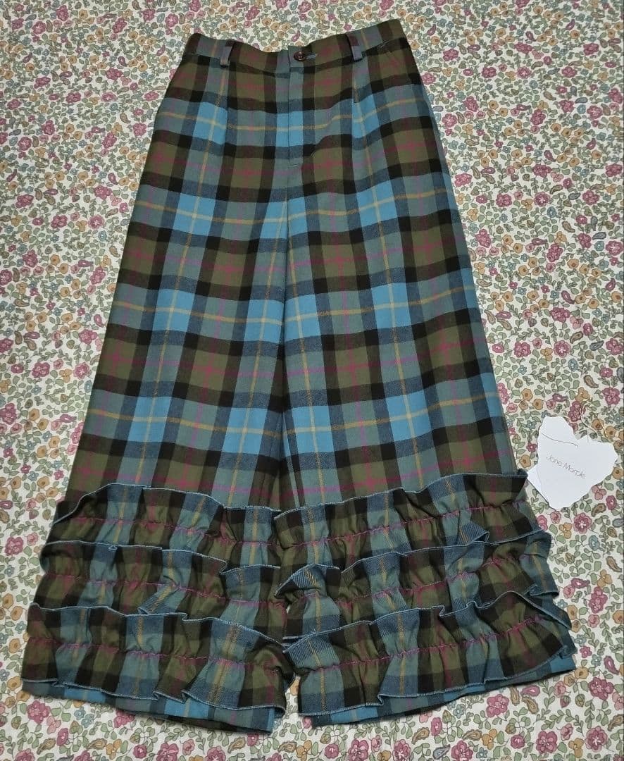 み*ん様 ジェーンマープル　タータンチェックフリルトリムパンツ　フレスコブルー
