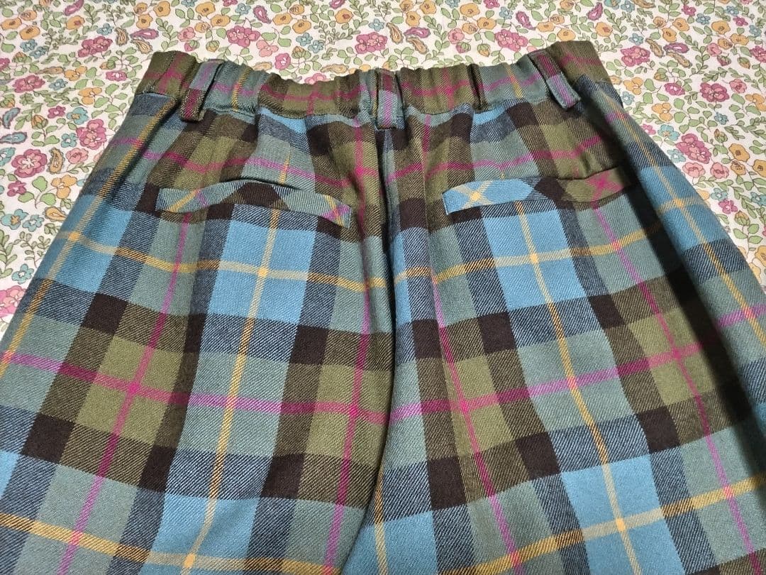み*ん様 ジェーンマープル　タータンチェックフリルトリムパンツ　フレスコブルー