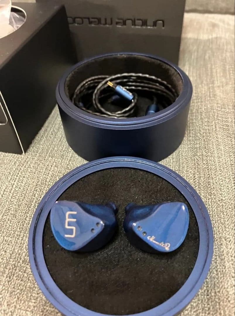 【美品】Unique Melody MAVERICK II Re;