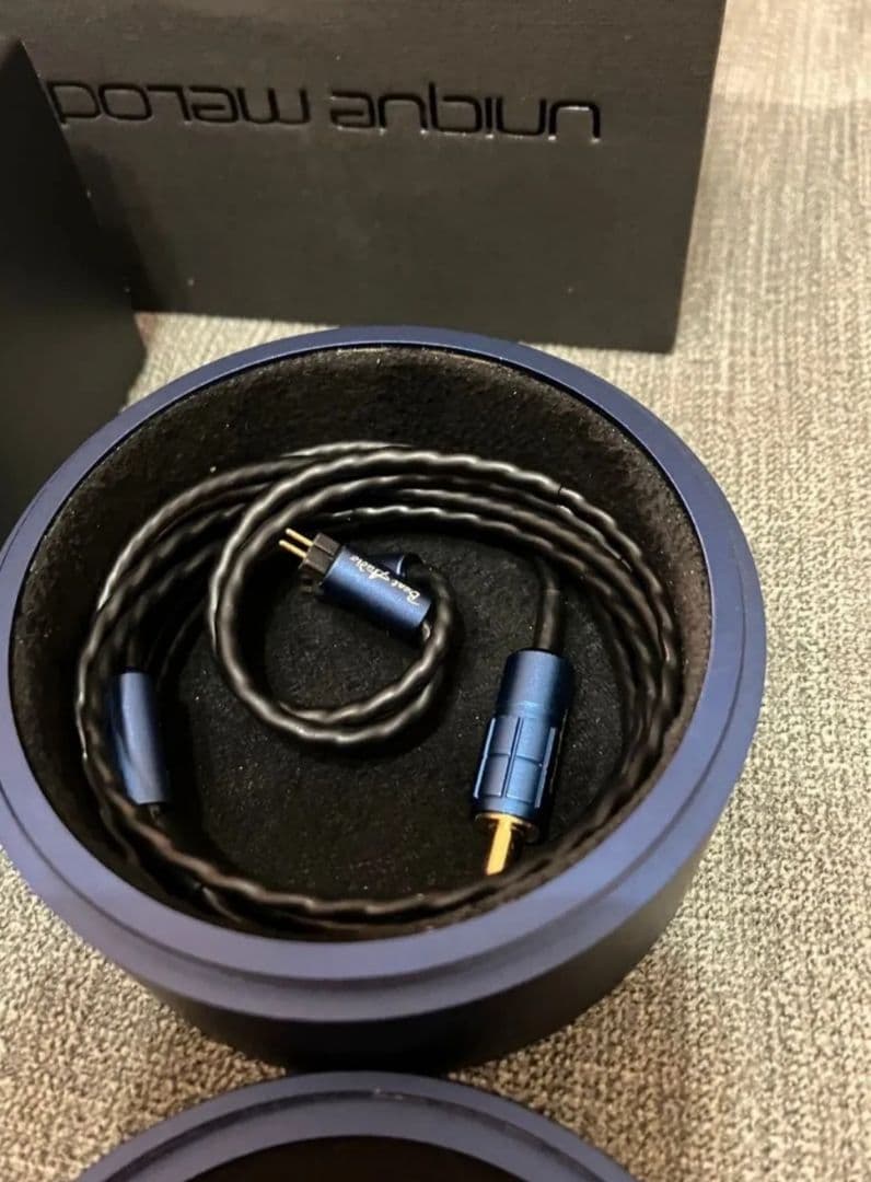 【美品】Unique Melody MAVERICK II Re;