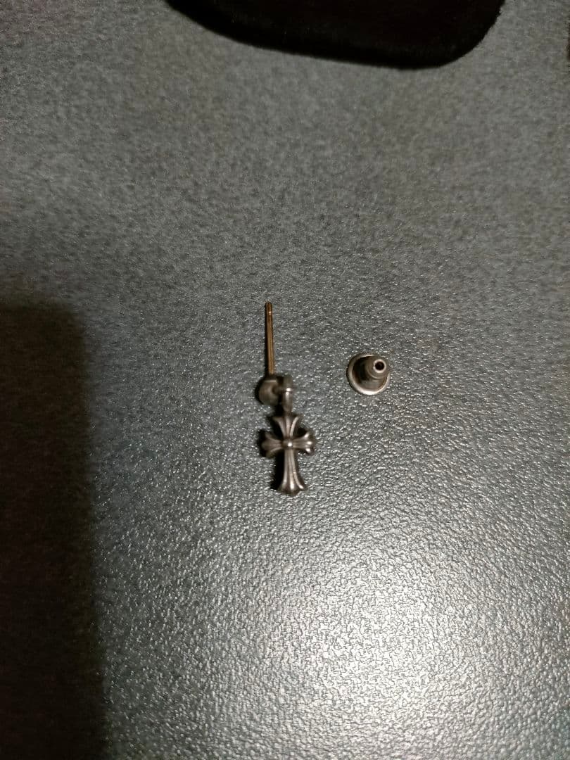 クロムハーツ ピアス