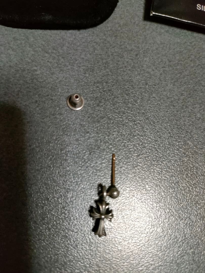 クロムハーツ ピアス