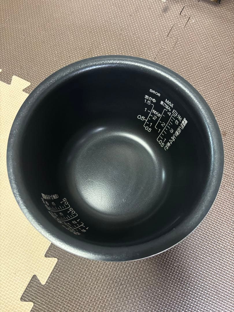 炊飯器　NW-JE10-BA [5.5合 /圧力IH] 2023 年製