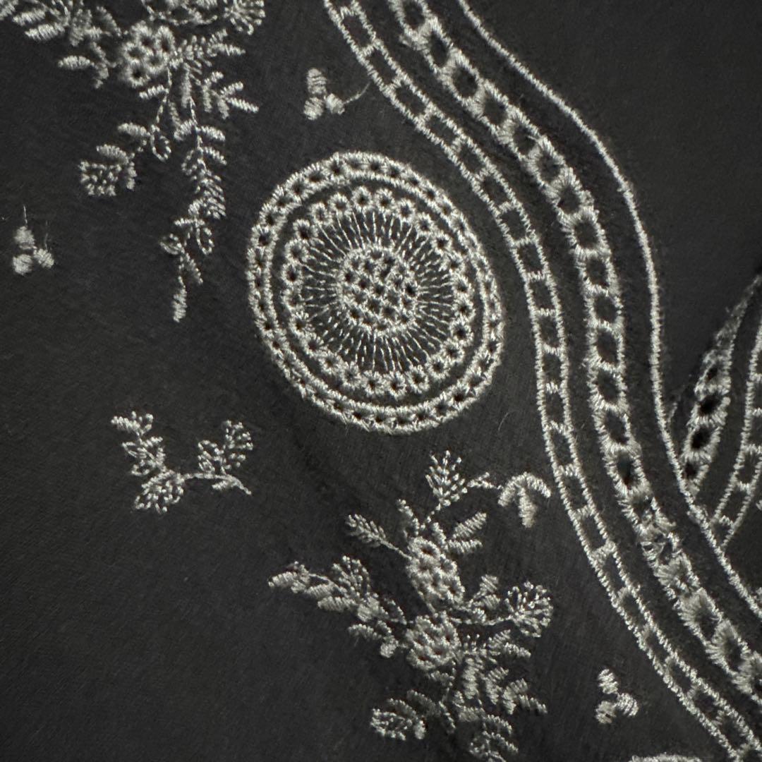 soulberry はちみつ堂　たっぷり刺繍のワンピース