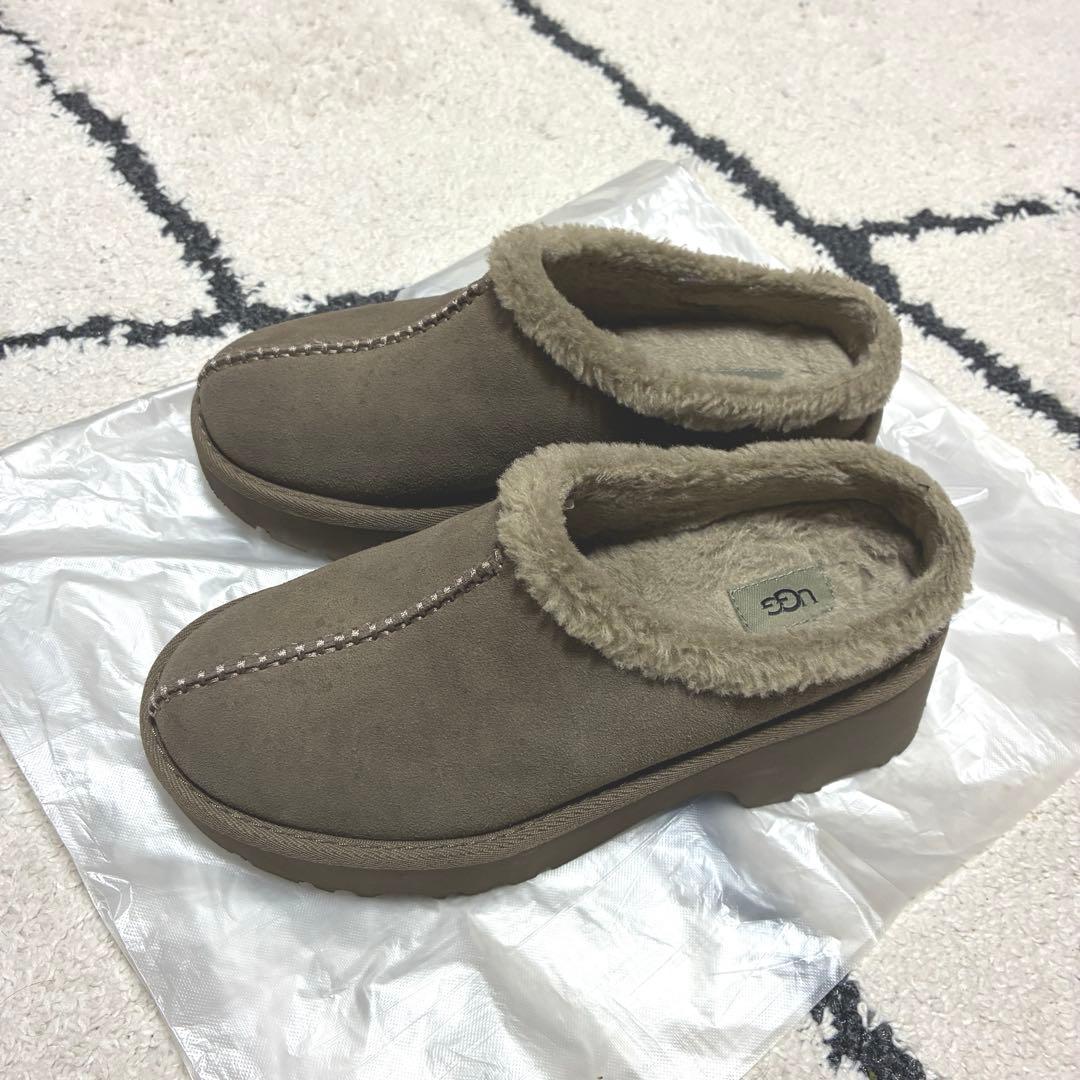 【UGG】　UGGニューハイツコージークロッグ