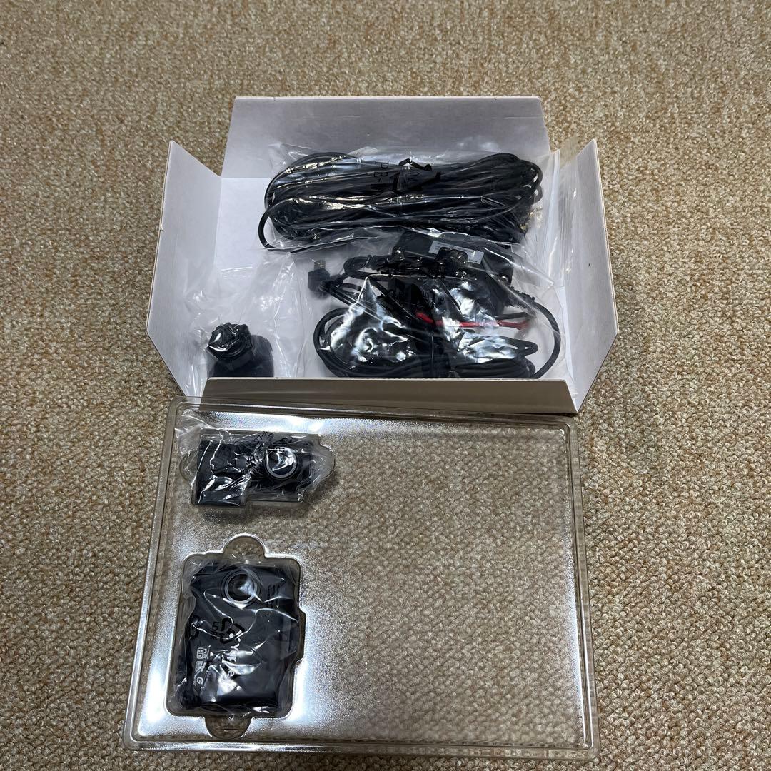 ユピテル ドライブレコーダー Y-300dP