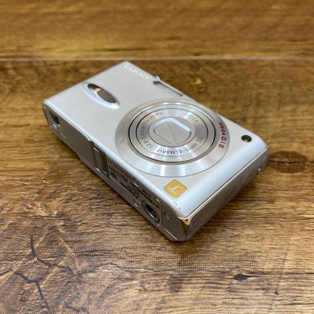 PanasonicLUMIX パナソニック　デジカメ　DMC-FX8 y-132