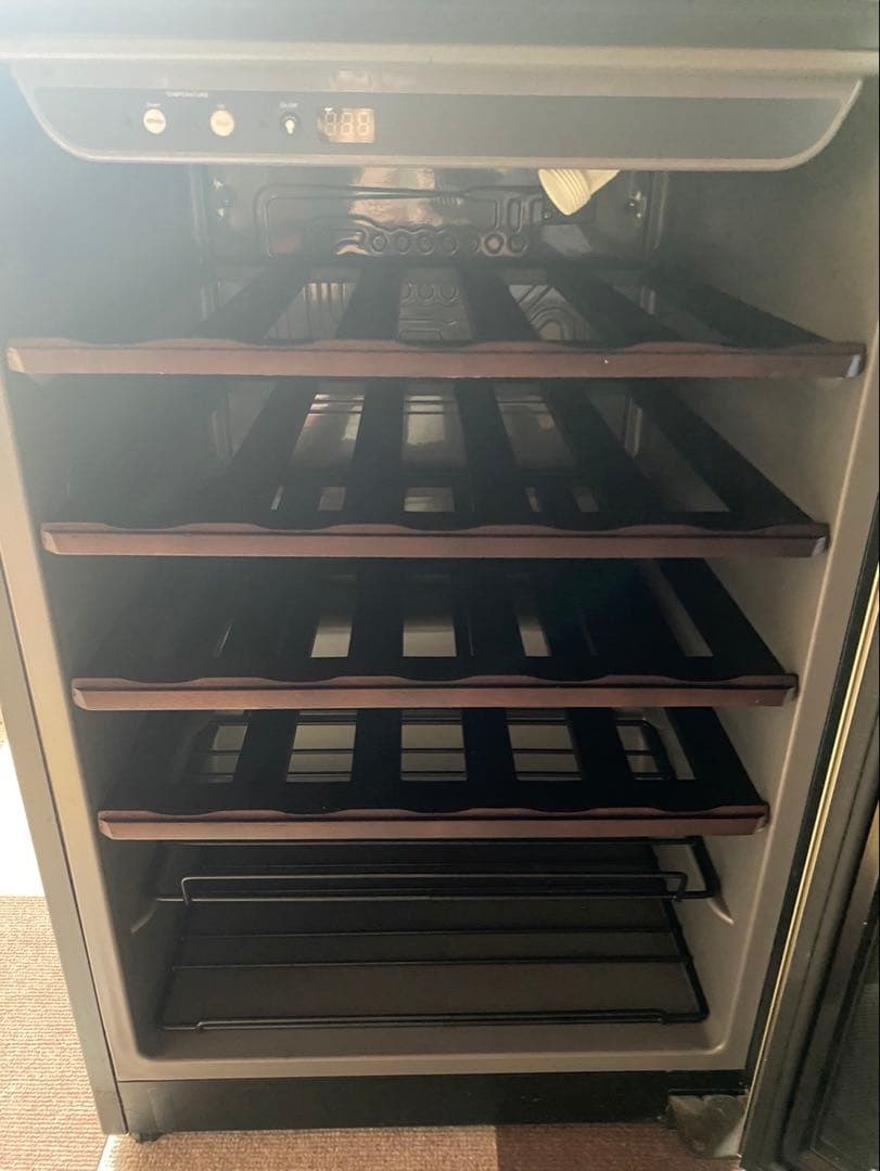 フォルスター ワインセラー　FJC-85G-BK