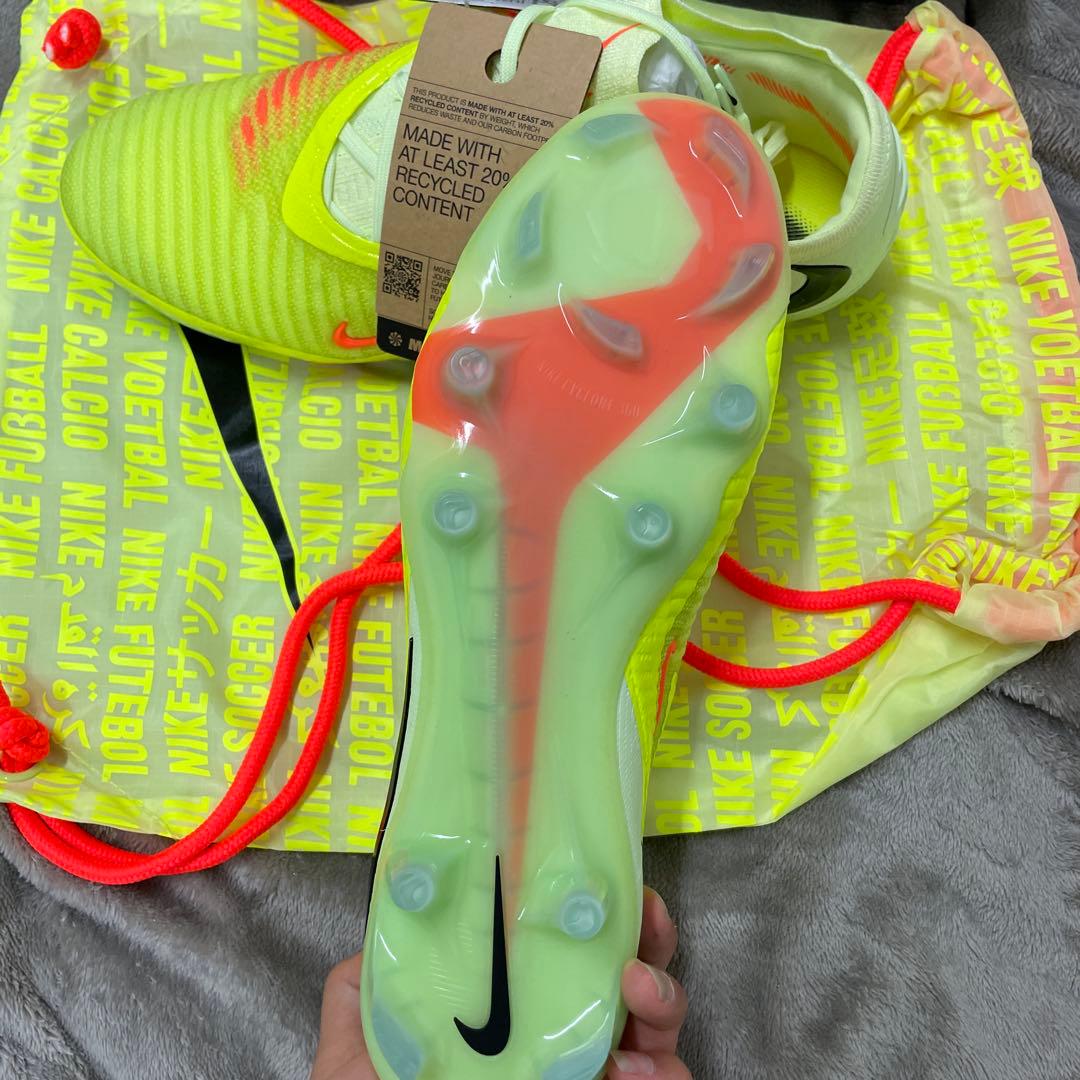 ク*）様 NIKEサッカースパイク　ファントム　28cm トップモデル　新品未使