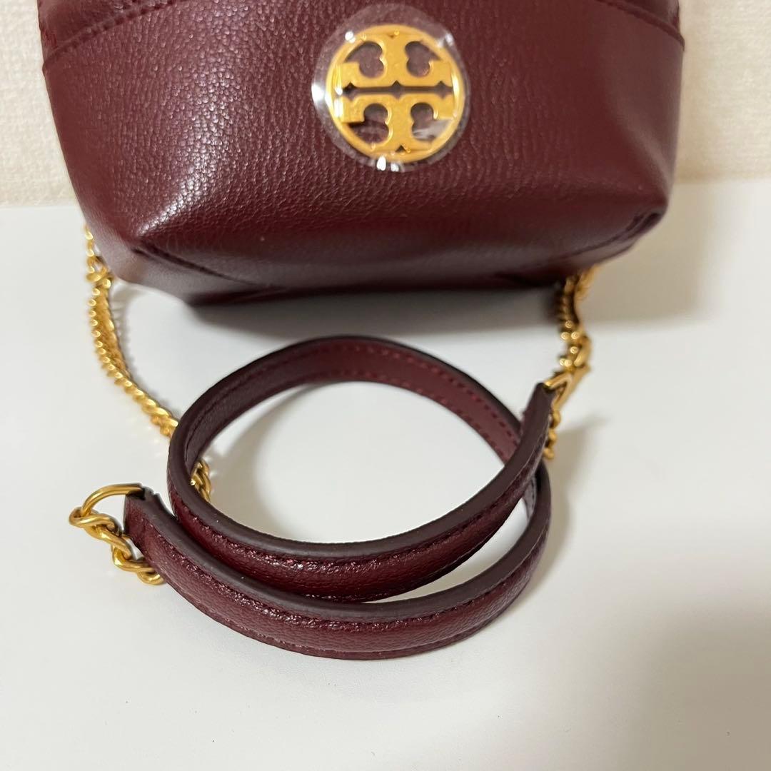 【新品】トリーバーチWILLA MATTE MINI BUCKET バーガンディ