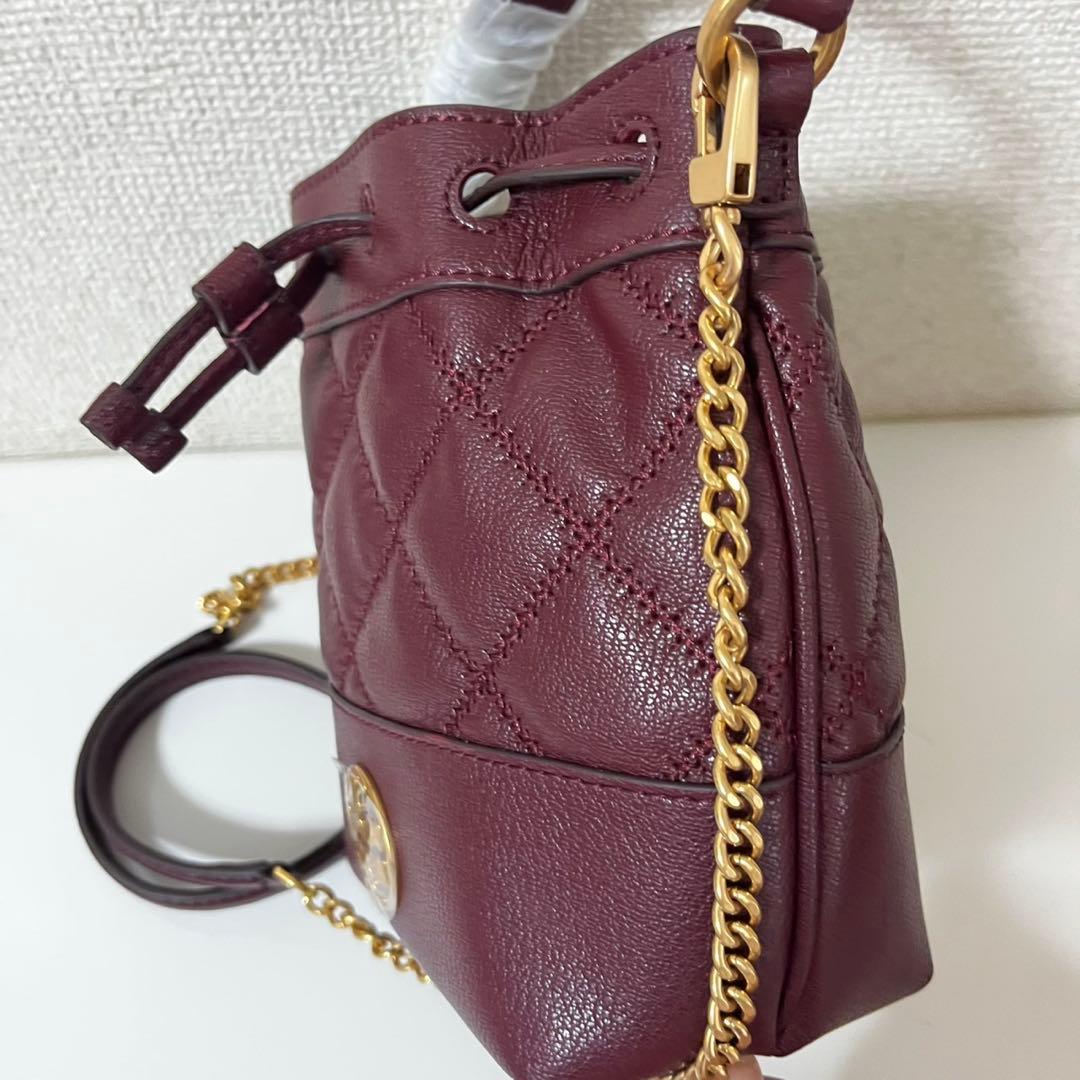 【新品】トリーバーチWILLA MATTE MINI BUCKET バーガンディ