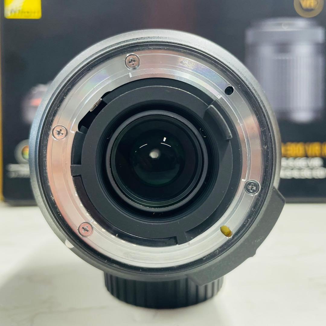 Nikon  D5600 18-140 VR レンズキット ショット数1,684