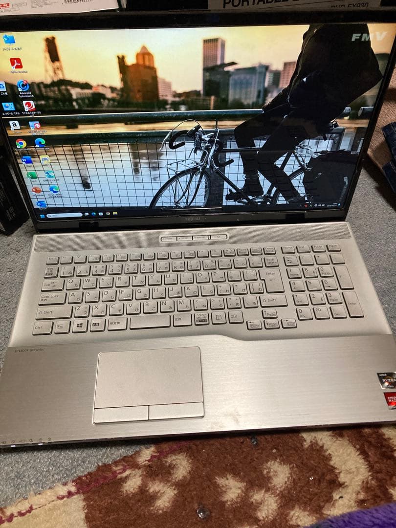 LIFEBOOK NH90/F3 シルバー ノートPC