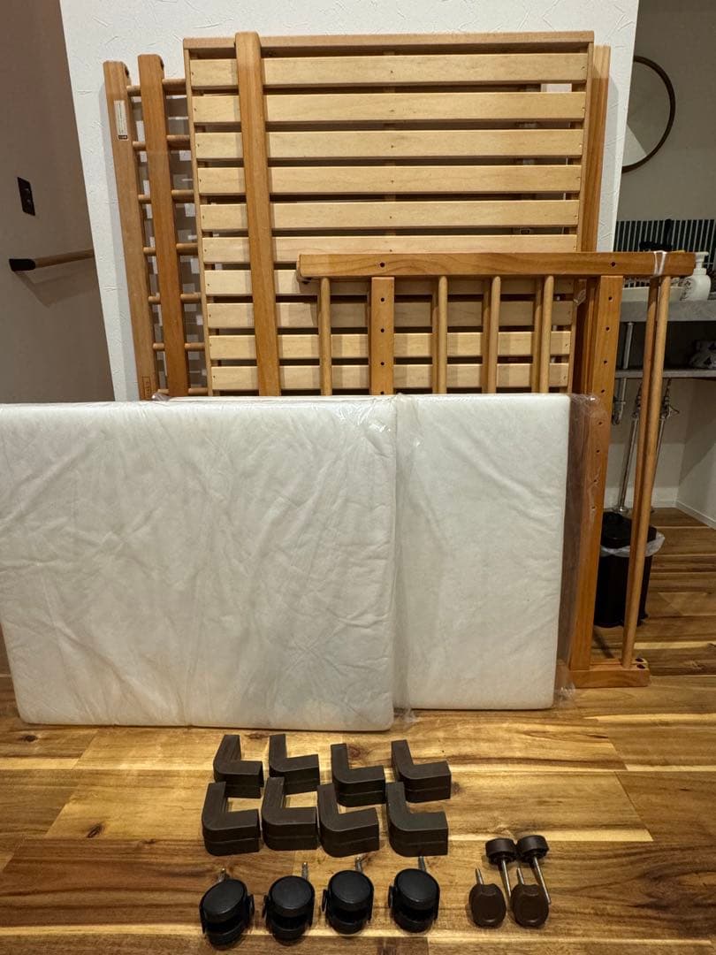 ぱ*ょ様 ファルスカ　ベッドサイドベッド　farska ベビーベット