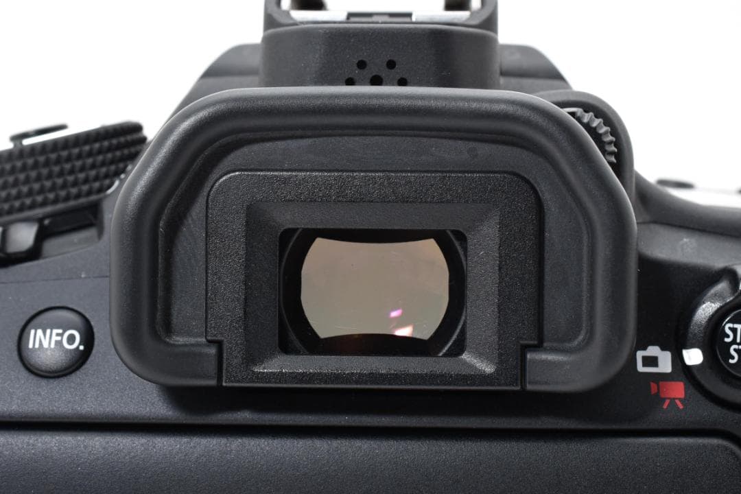 ■美品■ キヤノン　CanonEOS 80D+EF 50mm F1.8 STM