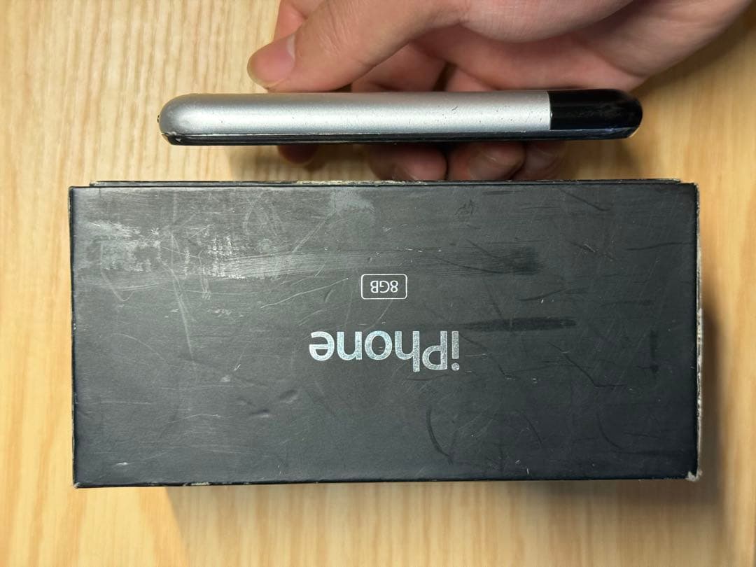 iPhone 2G 箱付属品付き 8GB 第1世代 日本未発売 初代