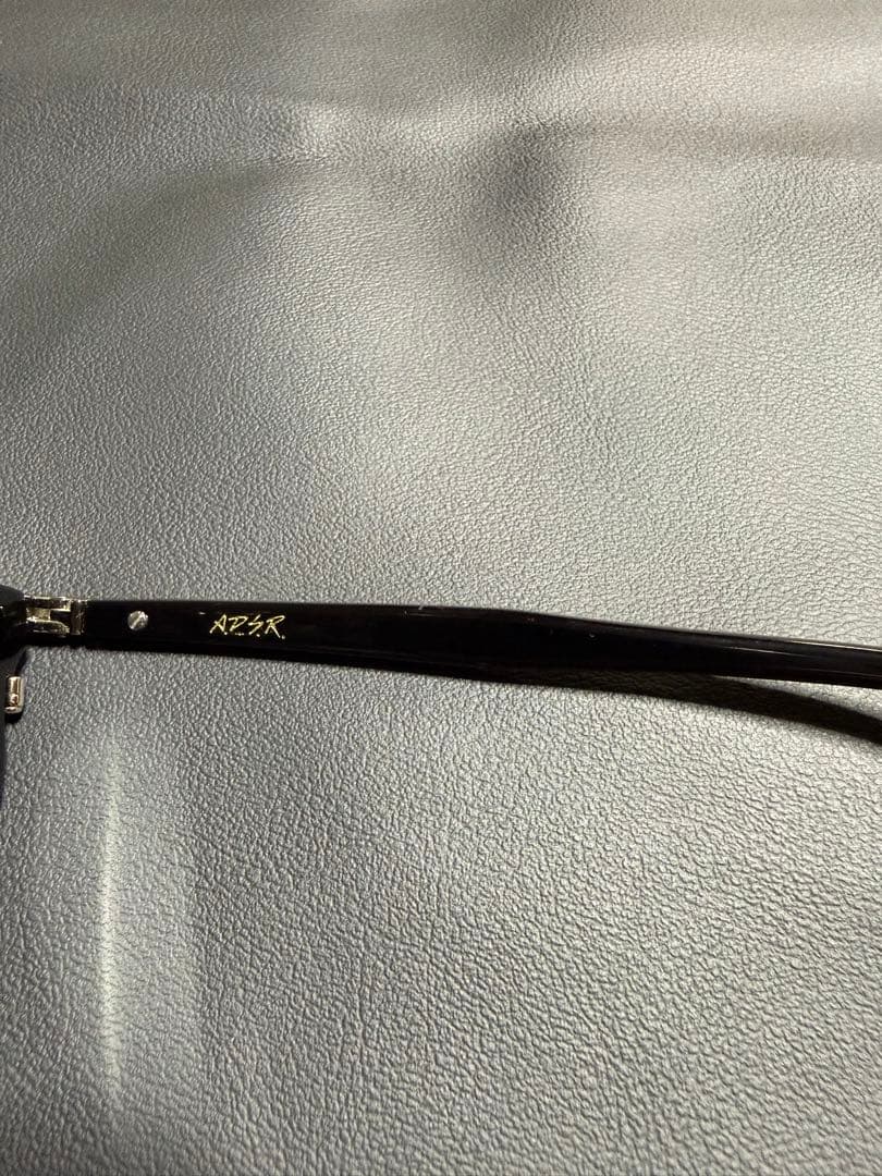 ADSR ブラックオーバルサングラス　A.D.S.R