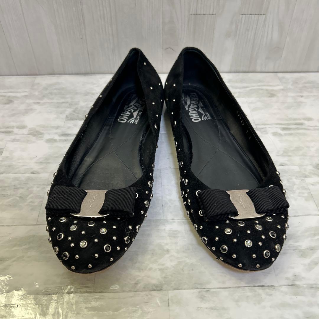 （外観美品）Ferragamo ブラック スタッズ バレエシューズ　24cm