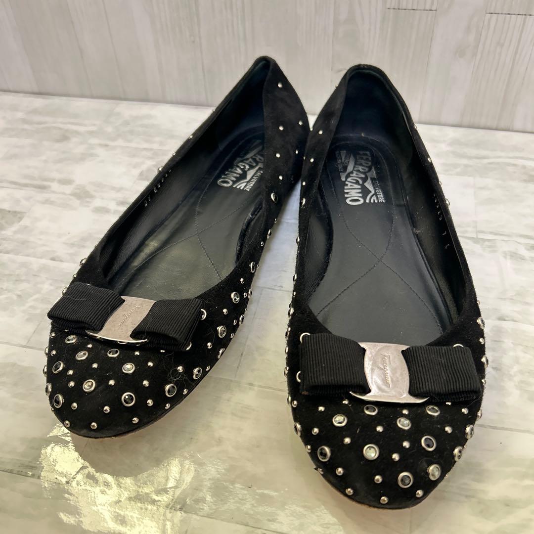 （外観美品）Ferragamo ブラック スタッズ バレエシューズ　24cm