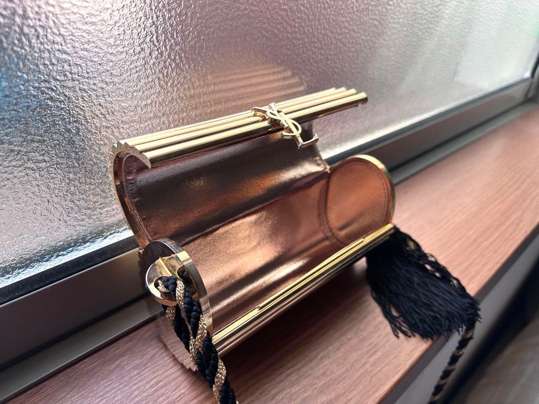 イヴ・サンローラン 1880s メタル タッセル ショルダーバッグ ゴールド