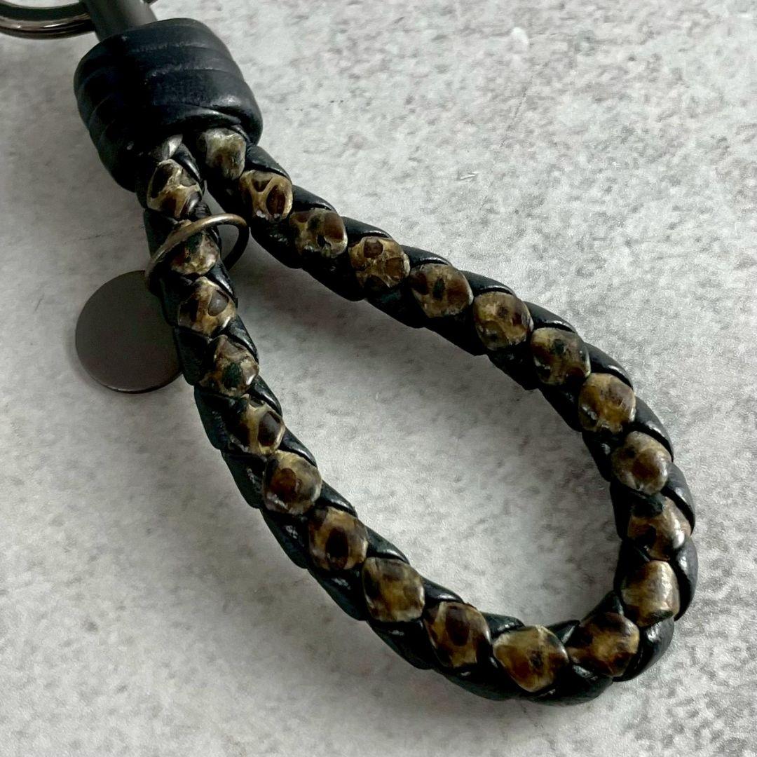 Bottega Veneta イントレチャート キーリング レザー チャーム
