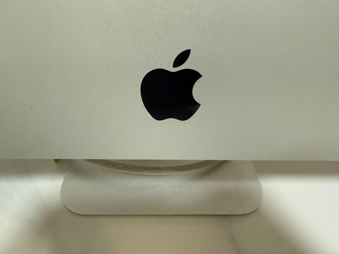 Apple iMac + ワイヤレスキーボード + iWork