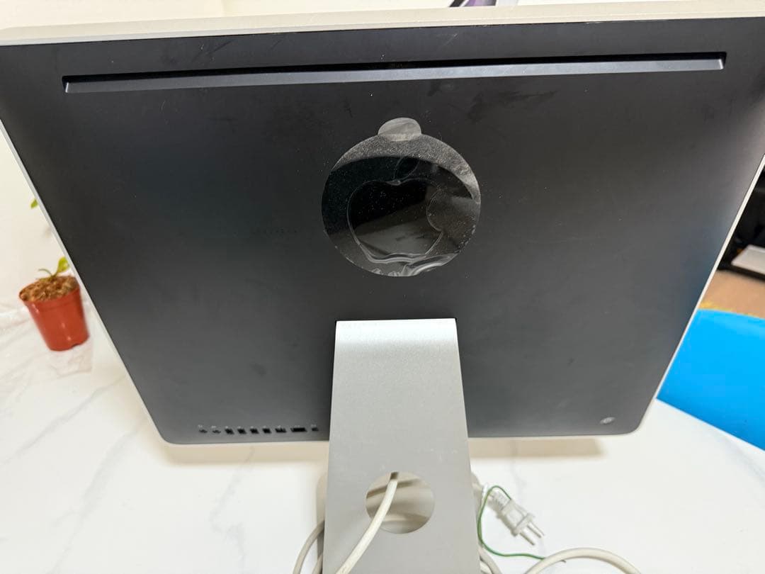 Apple iMac + ワイヤレスキーボード + iWork