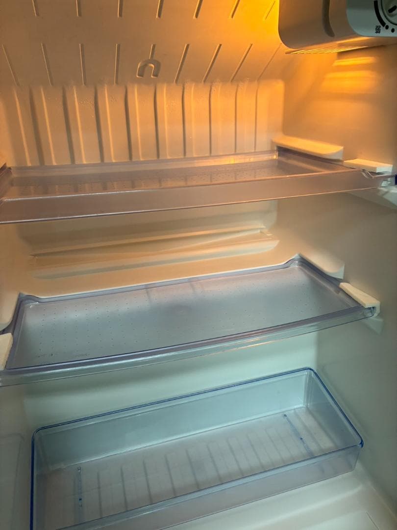 【動作確認済・送料込・本体代500円】ハイアール冷蔵庫　JR-N106E