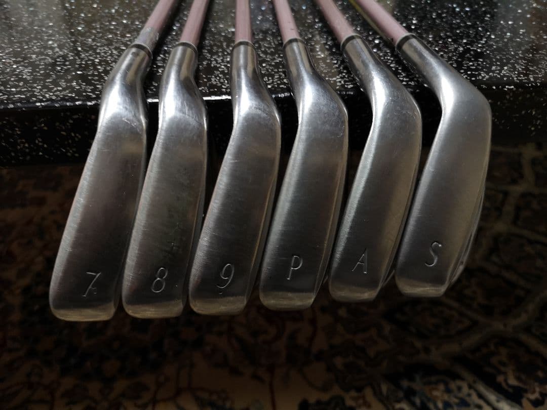 Keroさん検討中ゼクシオ10レディース アイアンセット　Aシャフト