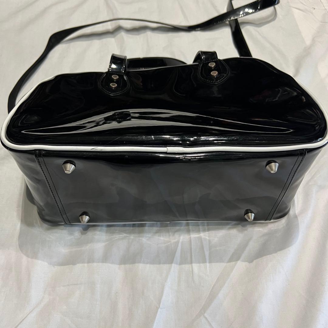 AFB ブラック エナメル ショルダー バッグ A.F.B