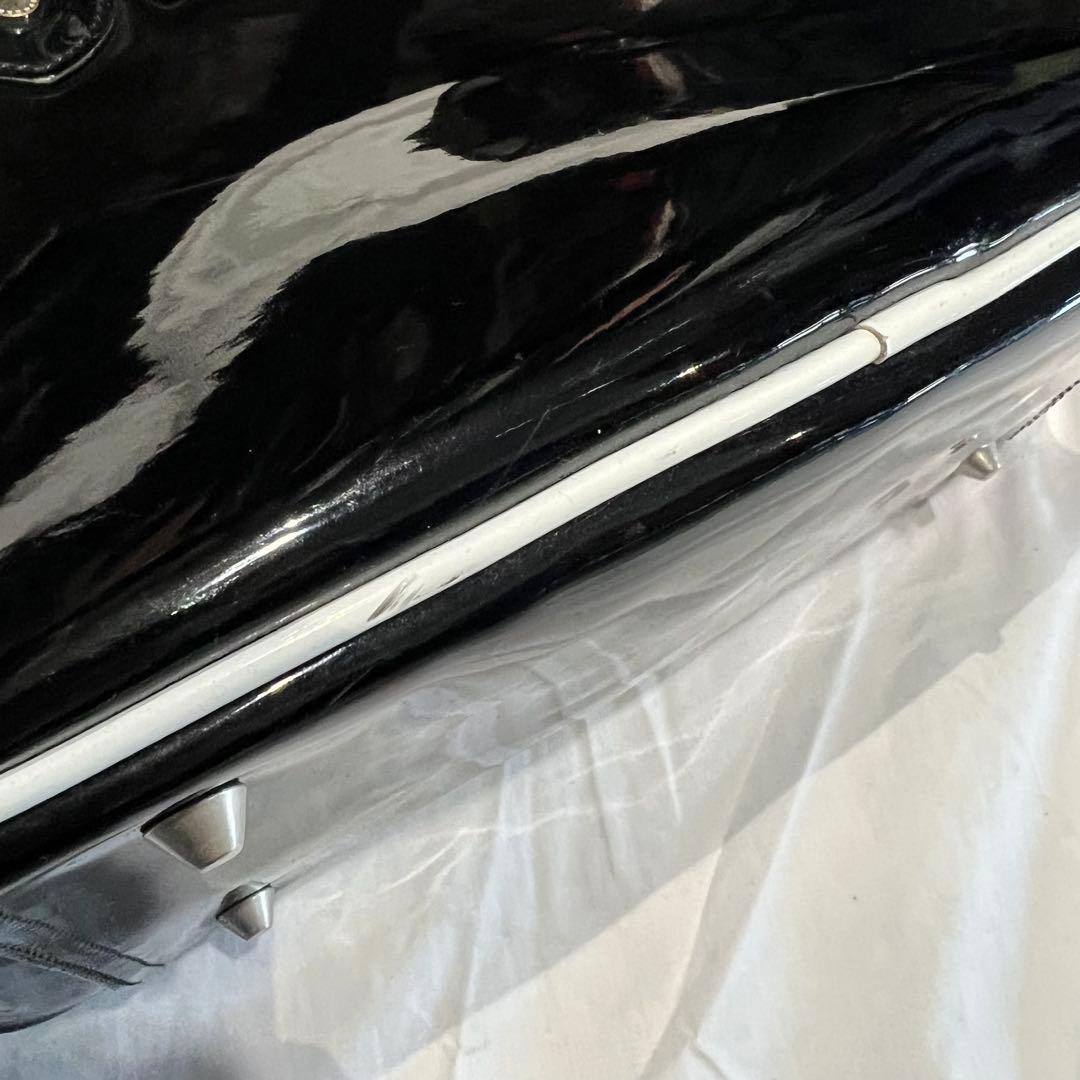 AFB ブラック エナメル ショルダー バッグ A.F.B