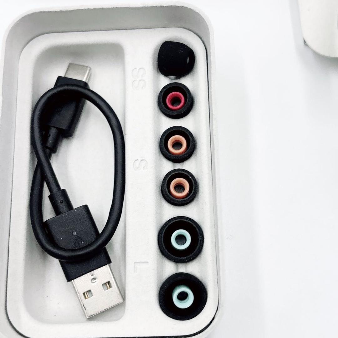 SONY ソニー　WF-1000XM5 ワイヤレスイヤホン　ブラック