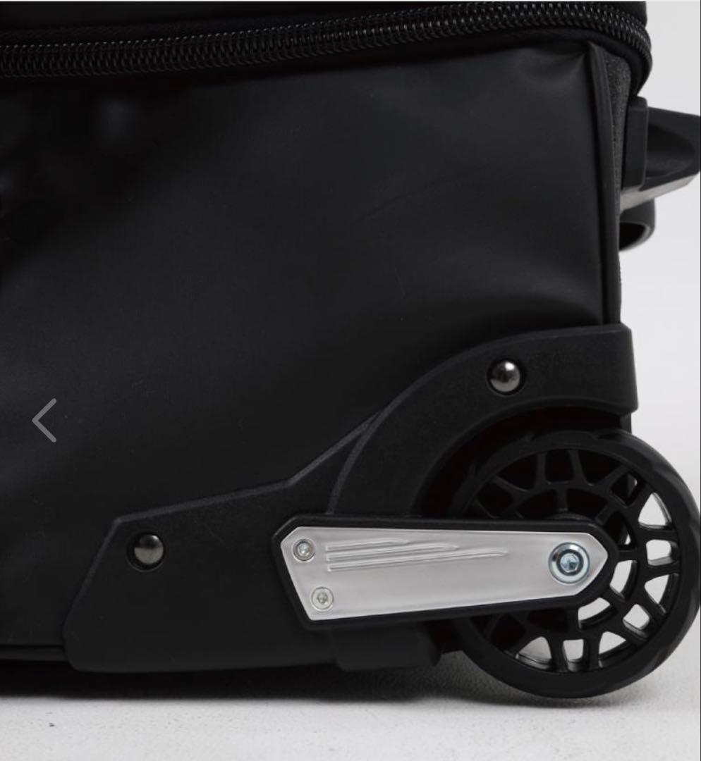 SALOMON ブラック キャリーバッグ 大型