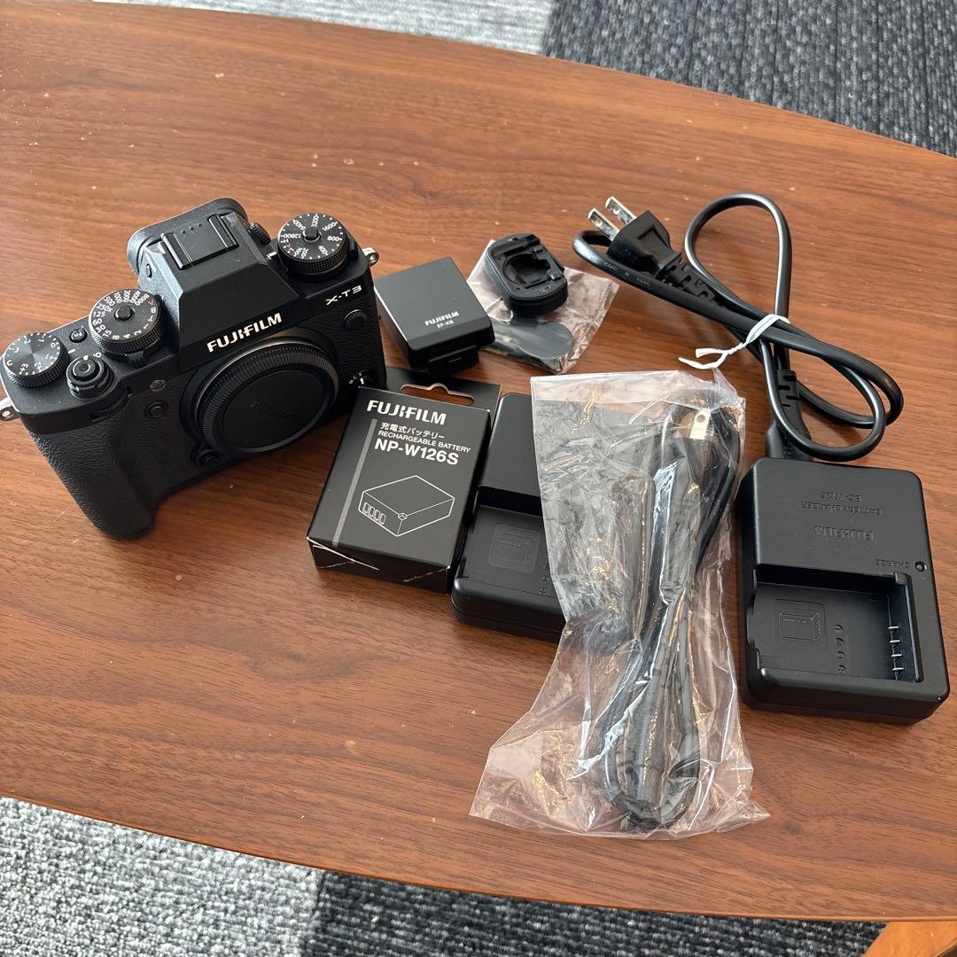 【美品】Fujifilm X-T3 本体 + バッテリー2個